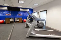 Holiday Inn Express & Suites LOGAN by IHG - Gym