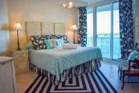 Caribe D907 Luxury Condo- Panoramic Gulf & Bay Views- Resort Amenities
