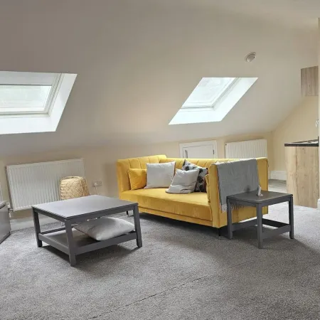 1 Bed Loft - Sleeps 2 - Parking - Wifi