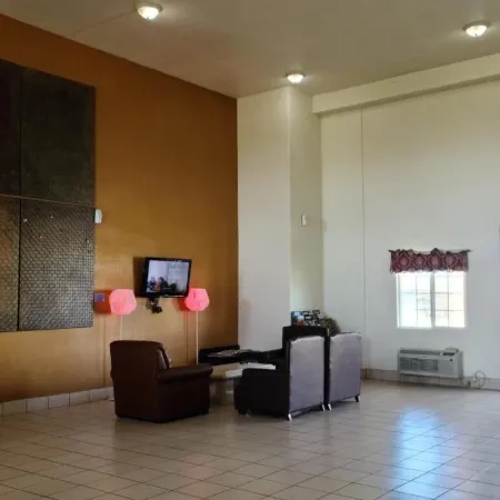 Budget Host Inn