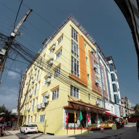 Kusum Airport Hotel
