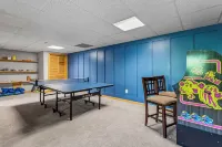 Moose Shack - Mountain Views · Spa King Suite · Game Room · 3 Patios