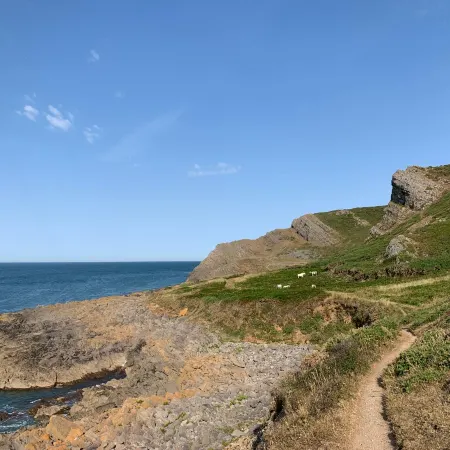 Milan House - 4 Bedroom House -  Port Eynon Hotels in Port Eynon
