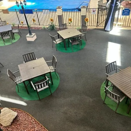 Suite Dreams Hotel
