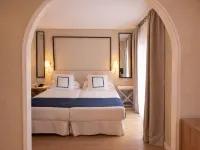 Hotel la Laguna Spa & Golf Hotels in Rojales