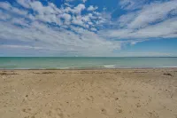 Walk to Beach! Lake Huron Getaway w/ Sunroom - Homestays