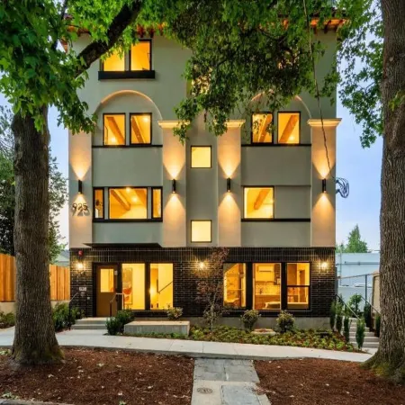 The Adelynn by Stay Portland - Kerns
