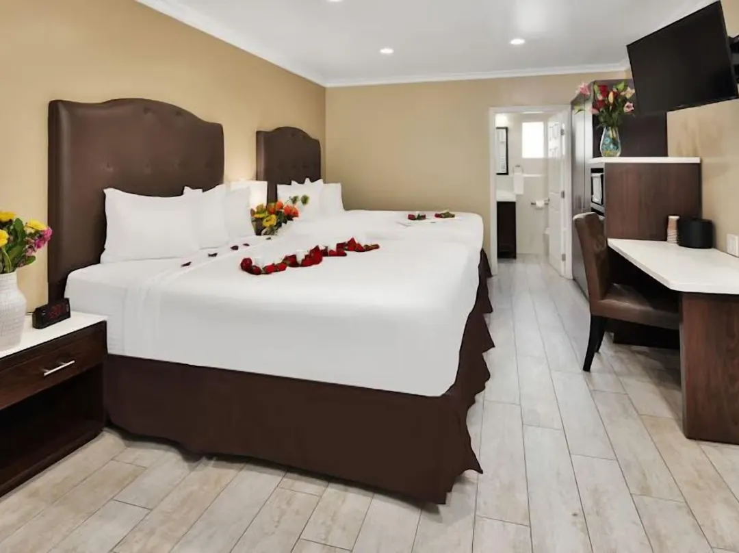 El Royale Hotel - Near Universal Studios Hollywood - Burbank, CA