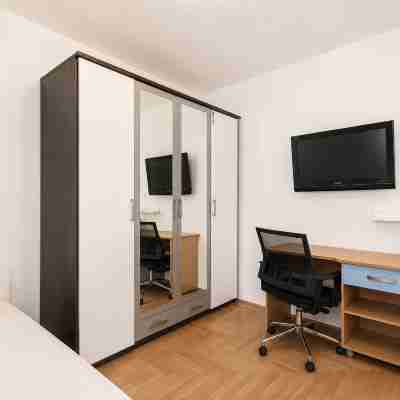 Modern Seaside Apartment with Balcony - Erika,Donja Lastva Rooms