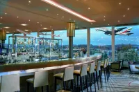 Hilton Zurich Airport - bar