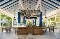 Hilton Garden Inn Key West/The Keys Collection - bar