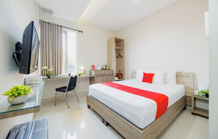 RedDoorz Plus @ Cirebon City Center