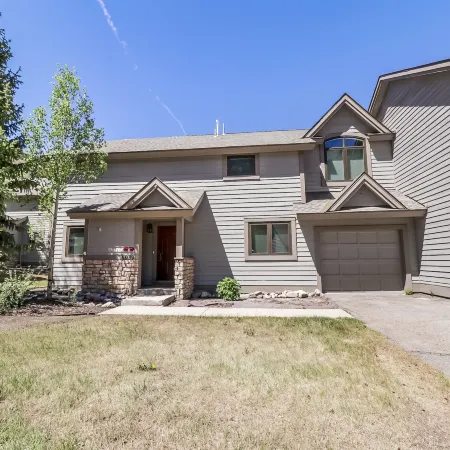 Legends 10 4Br 4ba 4 Bedroom Townhouse by RedAwning