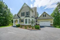 Lakefront Home With Private Beach, Dock, Deck, Kayaks, Game Room, & Fireplace - 4-Star