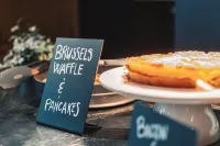 Zoom Hotel - breakfast