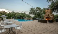 Hampton Inn & Suites Boerne - Pools