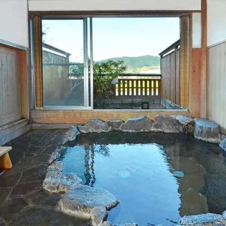 Kuwanoya