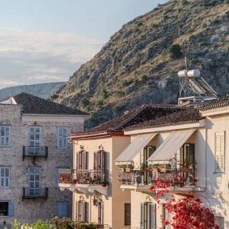 Amalie Suites