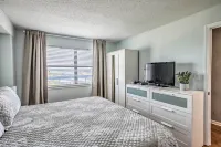 North Myrtle Beach Oceanfront Condo w/ Pool! - Wifi
