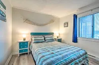 North Topsail Beach Condo w/ Balcony! - Beach