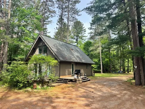 Cozy A-Frame Chalet - on Bike Trail, Utv Trail and Close to Town