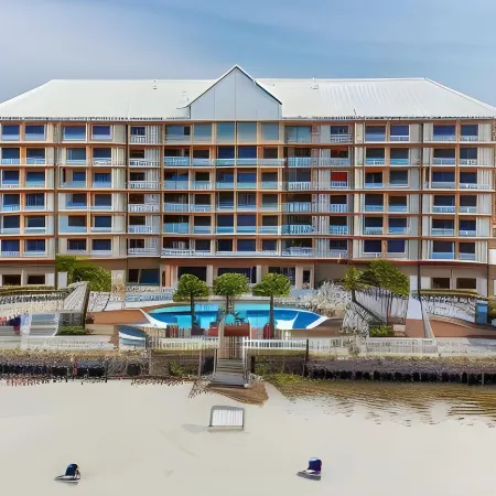 Palmetto Beachfront Hotel, a by the Sea Resort