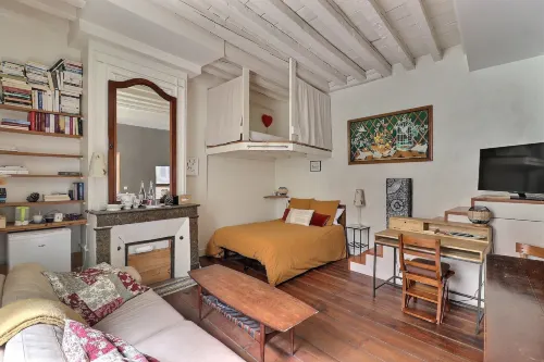 B&B le Miroir Aux Fées Bordeaux - Homestays