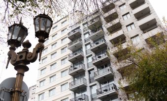 CH Recoleta Suites