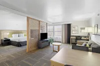 GreenTree Inn & Suites Phoenix Sky Harbor - 3 estrellas