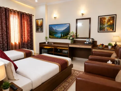 Hotel Maiden Residency - Airport Shuttle