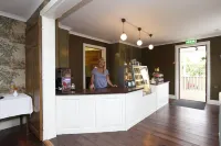 Ardrebo B&B - Homestays