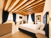 Casanova Hideaway - Homestay