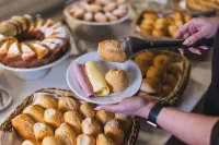 Hotel Victoria Villa Curitiba by Nacional Inn - Breakfast