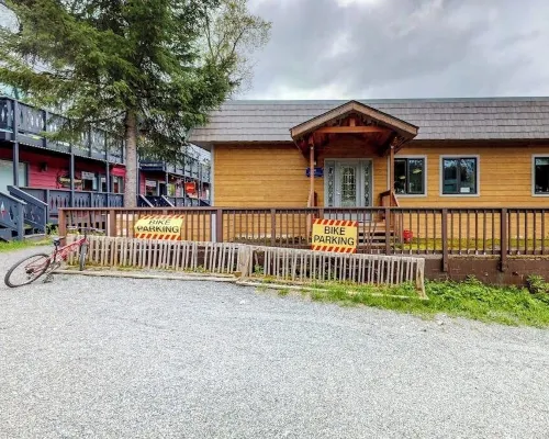 Slopeside Studio at Alyeska w/ Full Kitchen Hotels near Bear Cub
