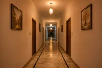 Mansarover Hotel & Banquets - 2 tähden
