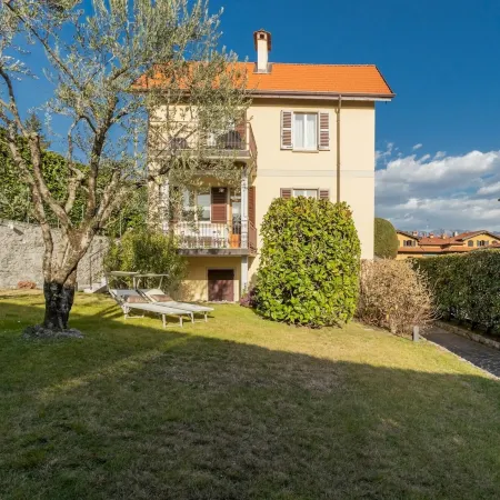 Villa Ida in Lenno with 3 Bedrooms and 2 5 Bathrooms