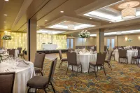 Delta Hotels Calgary South - Water Park