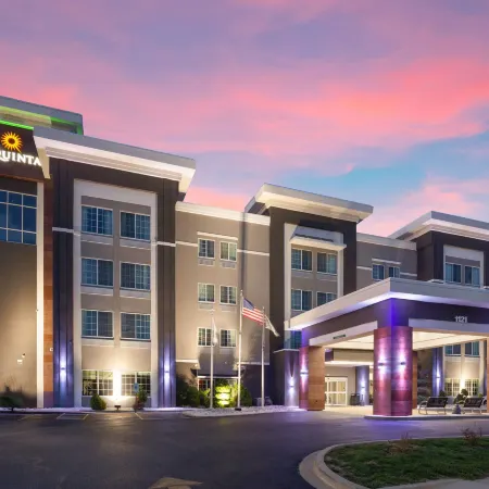 La Quinta Inn & Suites by Wyndham Springfield IL