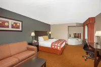 Baymont by Wyndham Coralville - Pet Friendly