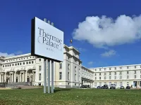 Thermae Palace Hotels near Raversijde