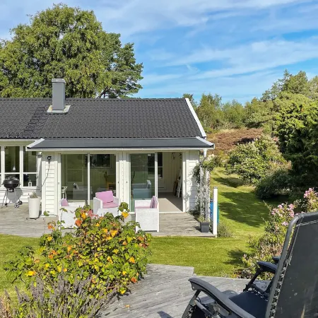 5 person holiday home in Nösund