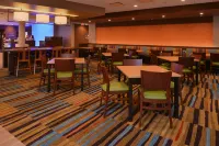 Fairfield Inn & Suites Fremont - breakfast