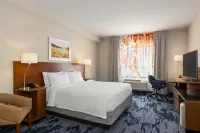 Fairfield Inn & Suites St. Paul Northeast - Parking