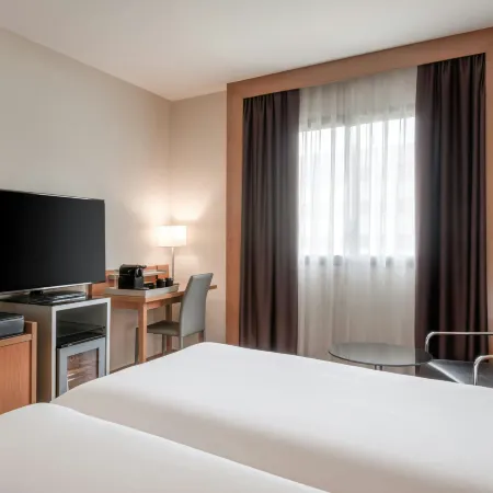 AC Hotel Sevilla Forum