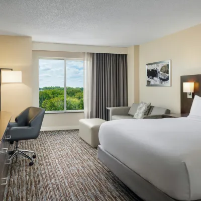 DoubleTree by Hilton Greensboro Hotels near Wet 'n Wild Emerald Pointe