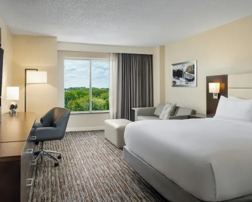 DoubleTree by Hilton Greensboro Hotels near Fainting Goat Spirits