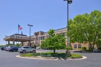 Hampton Inn Staunton - Parking