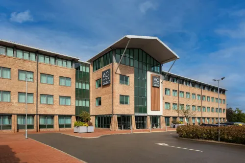 AC Hotel Birmingham NEC and Airport - Parkplatz