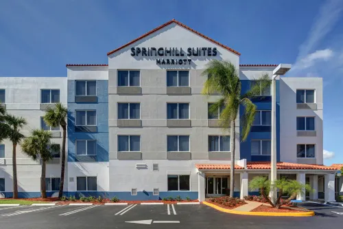 SpringHill Suites Port St. Lucie - Parkplatz