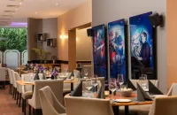萊昂納多杜塞爾多夫機場拉廷根酒店 - 早餐